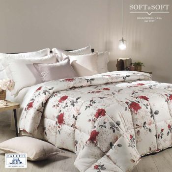 TRAPUNTA CON ROSE ROSSE STAMPATE SU TESSUTO TORTORA CHIARO